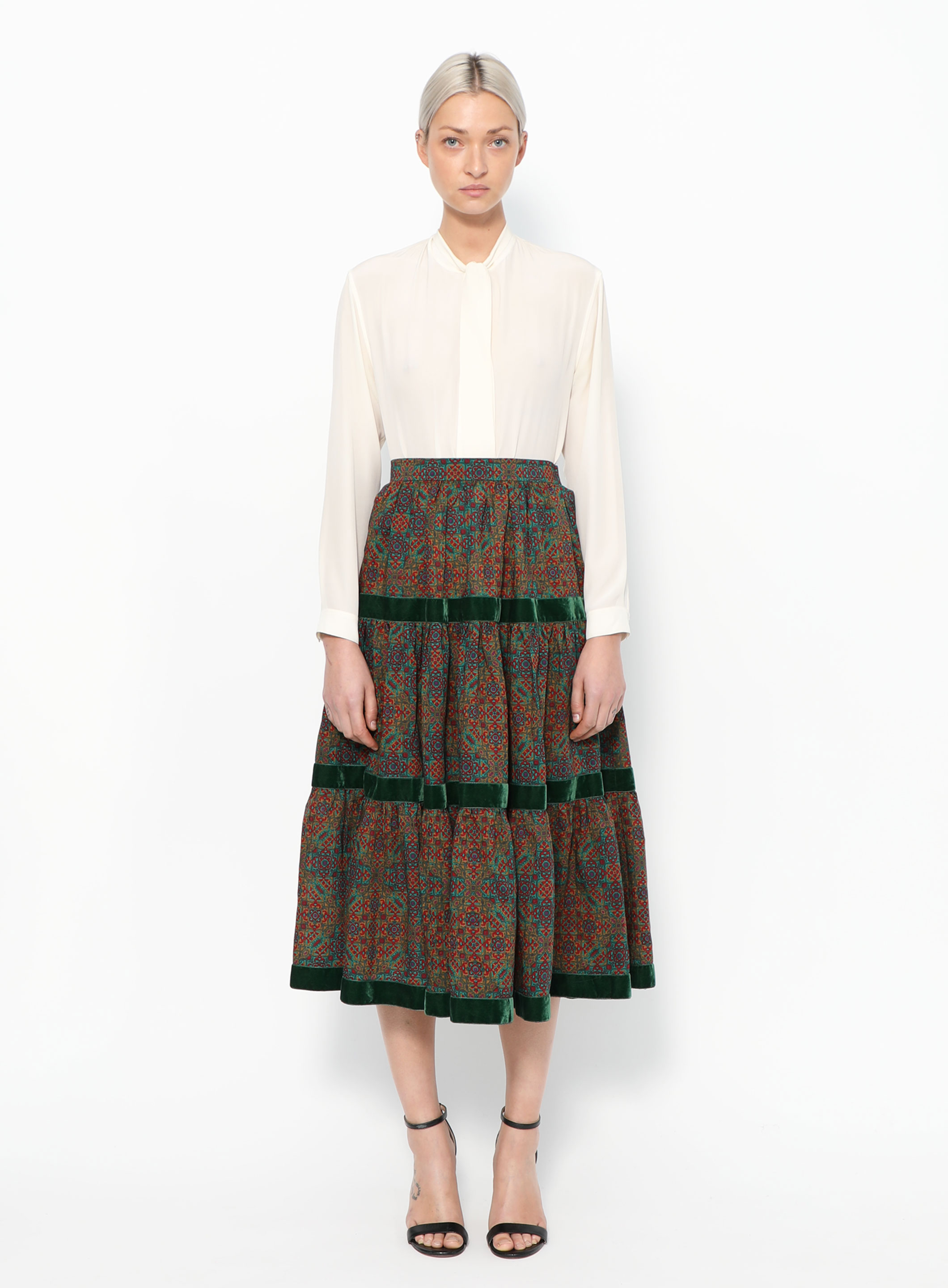 スカート Herlipto Embroidered Velour Tiered Skirt Round Tiered Long Skirt