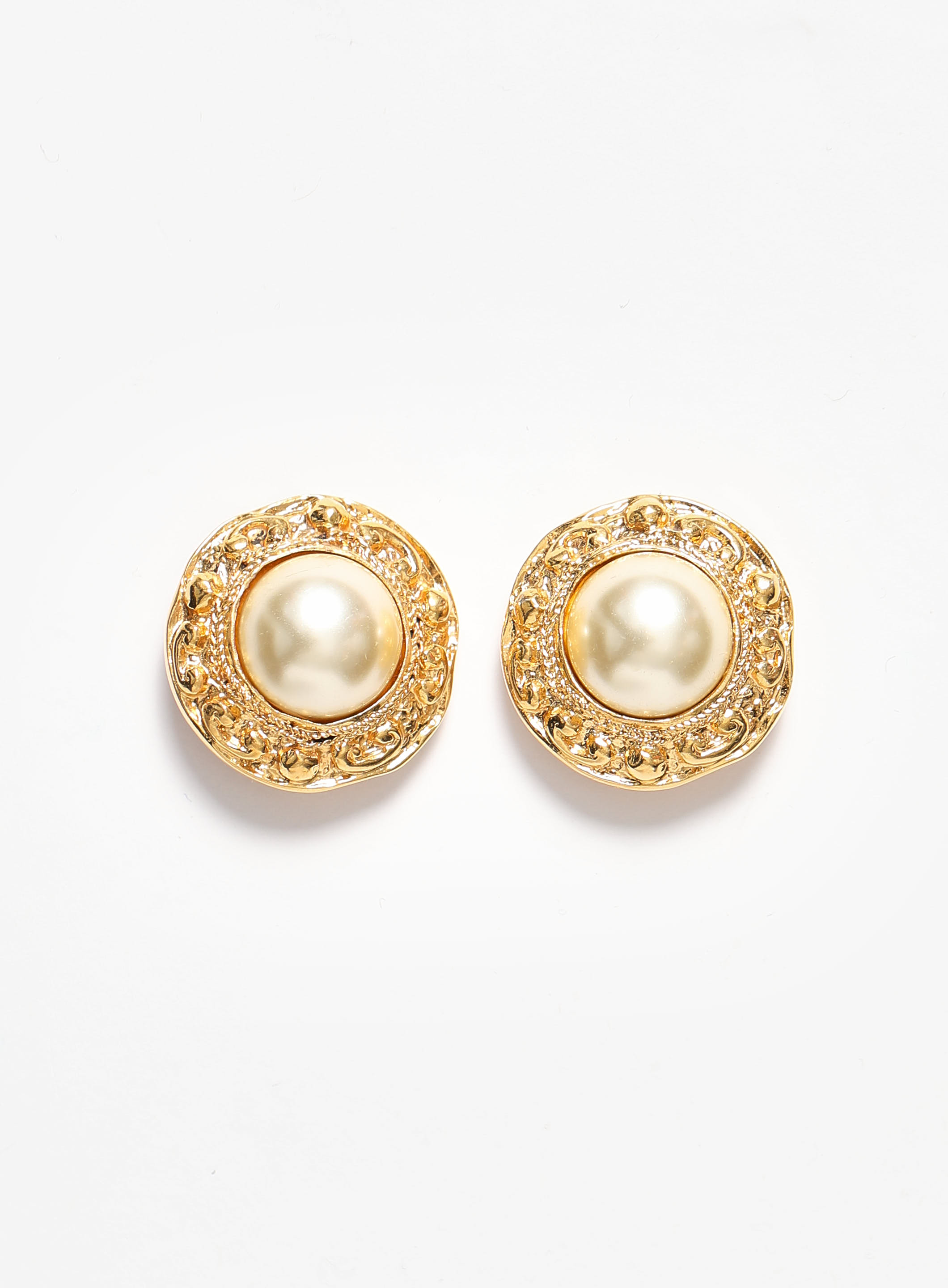 1985 Embossed Pearl Clip Earrings | Authentic & Vintage | ReSee