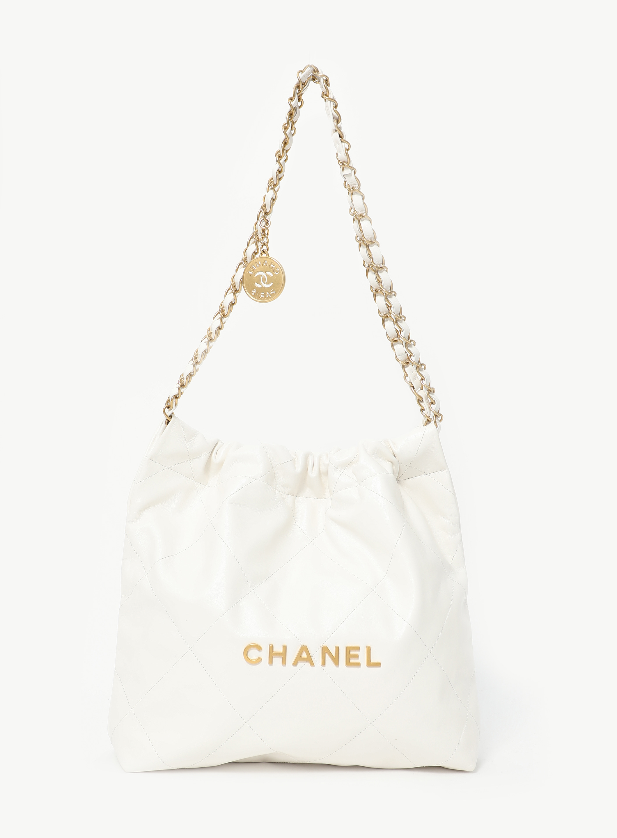 いつもの私を、ちょっと特別に【CHANEL】Grand Sac HOBO CHANEL GRAND SAC HOBO BAG BLACK