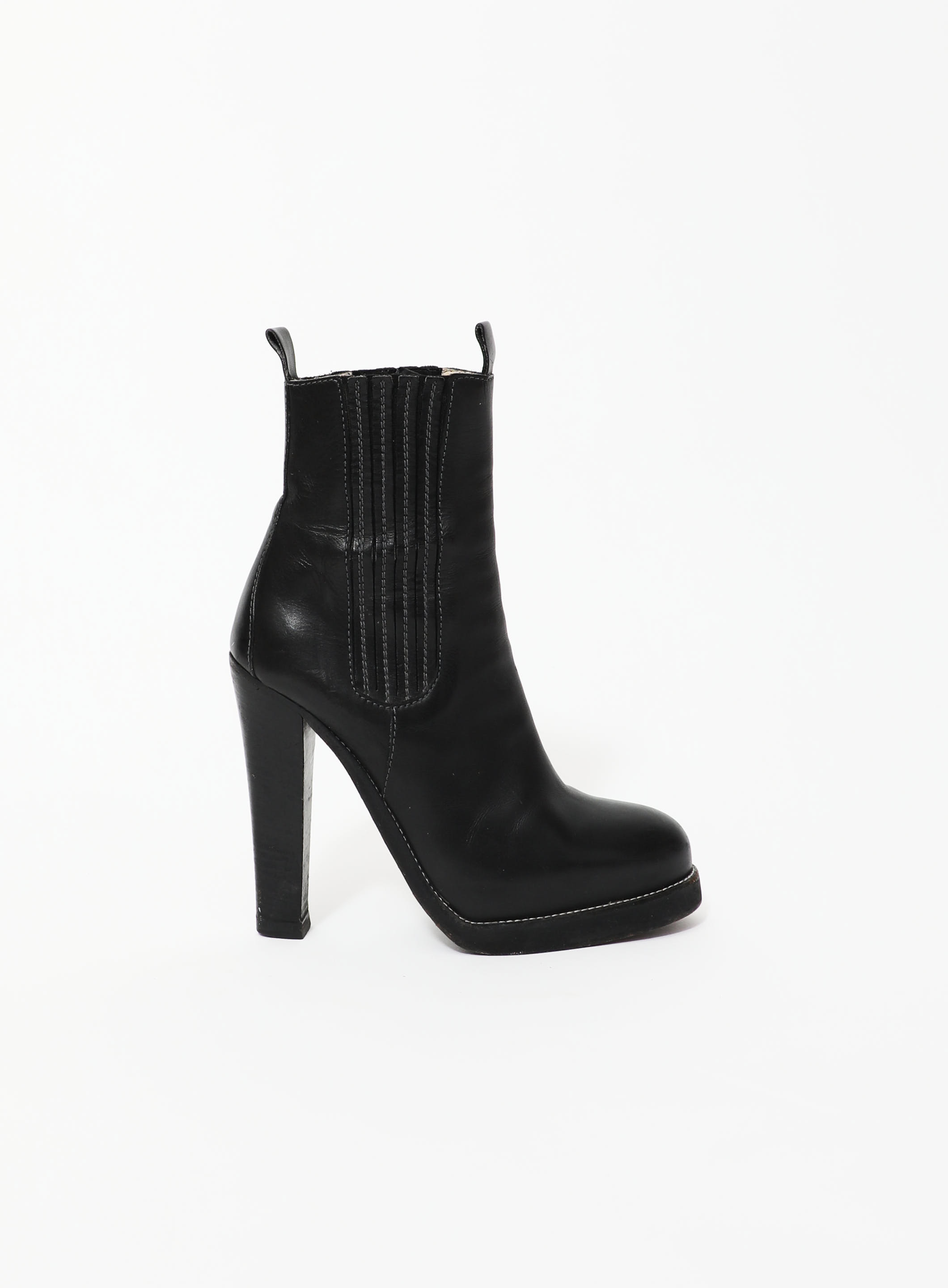 F/W 2003 Chelsea Boots | Authentic & Vintage | ReSee