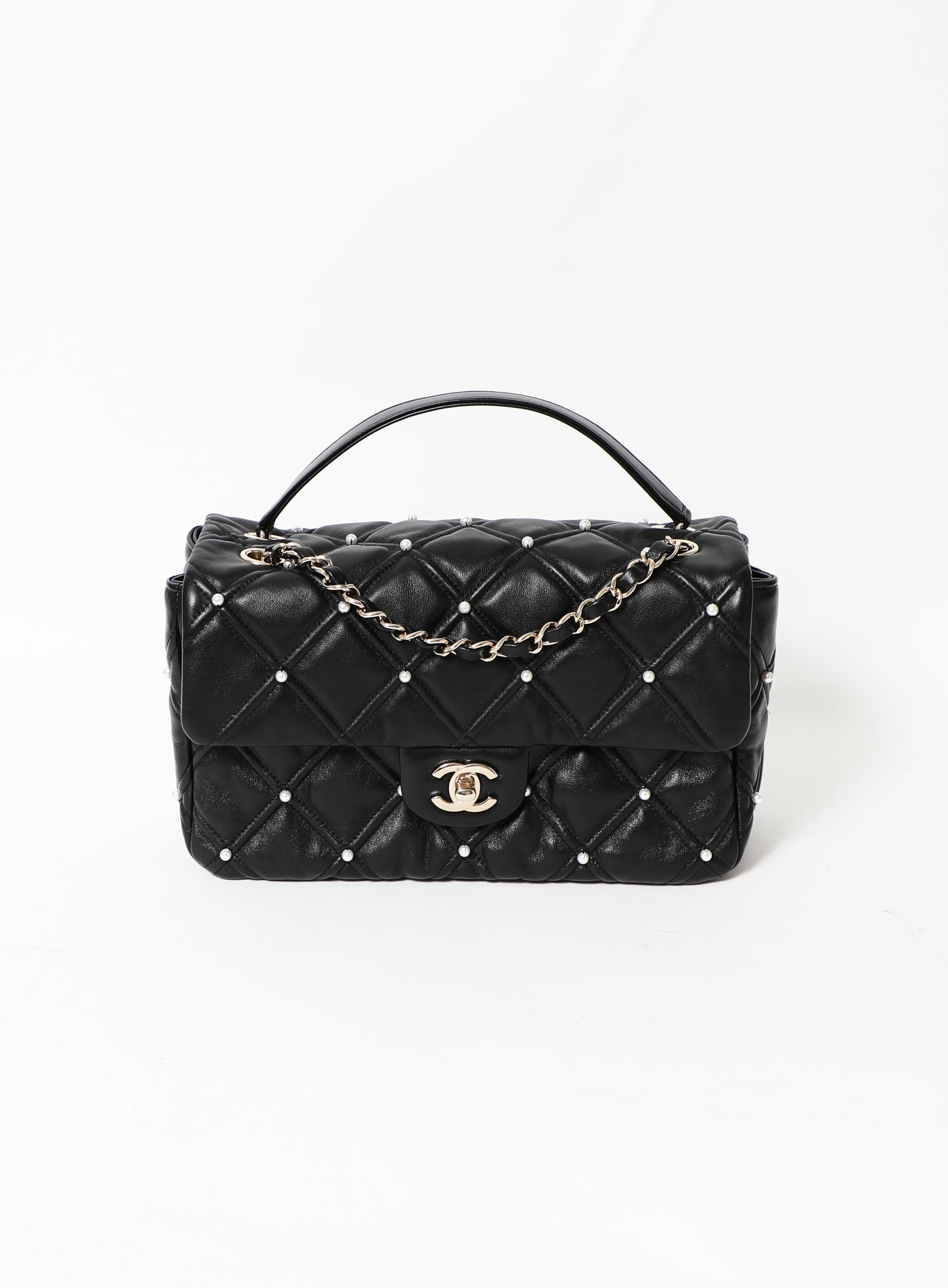 F/W 2019 Pearl Quilted Flap Bag