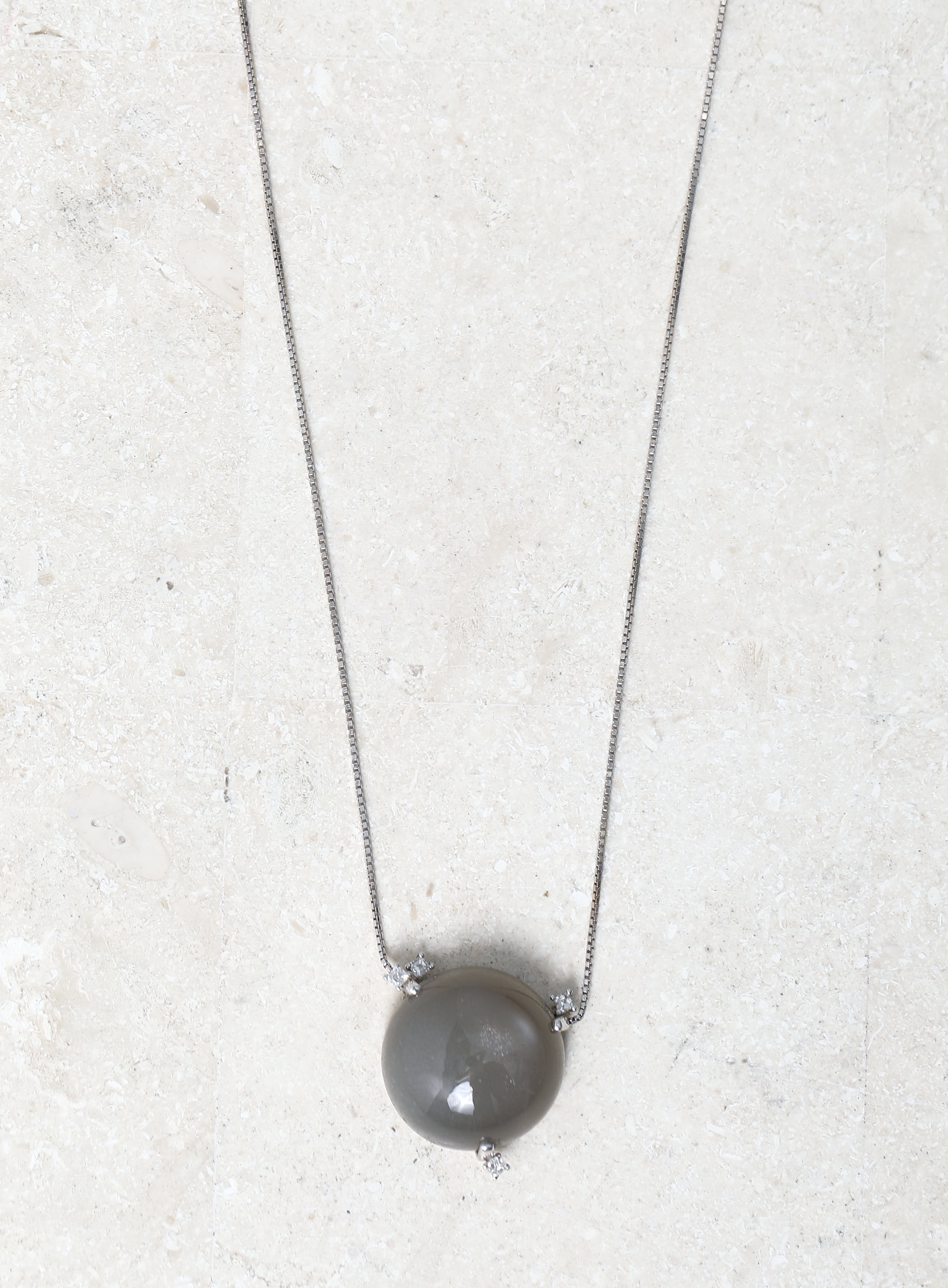18k White Gold Moonstone Moon Necklace