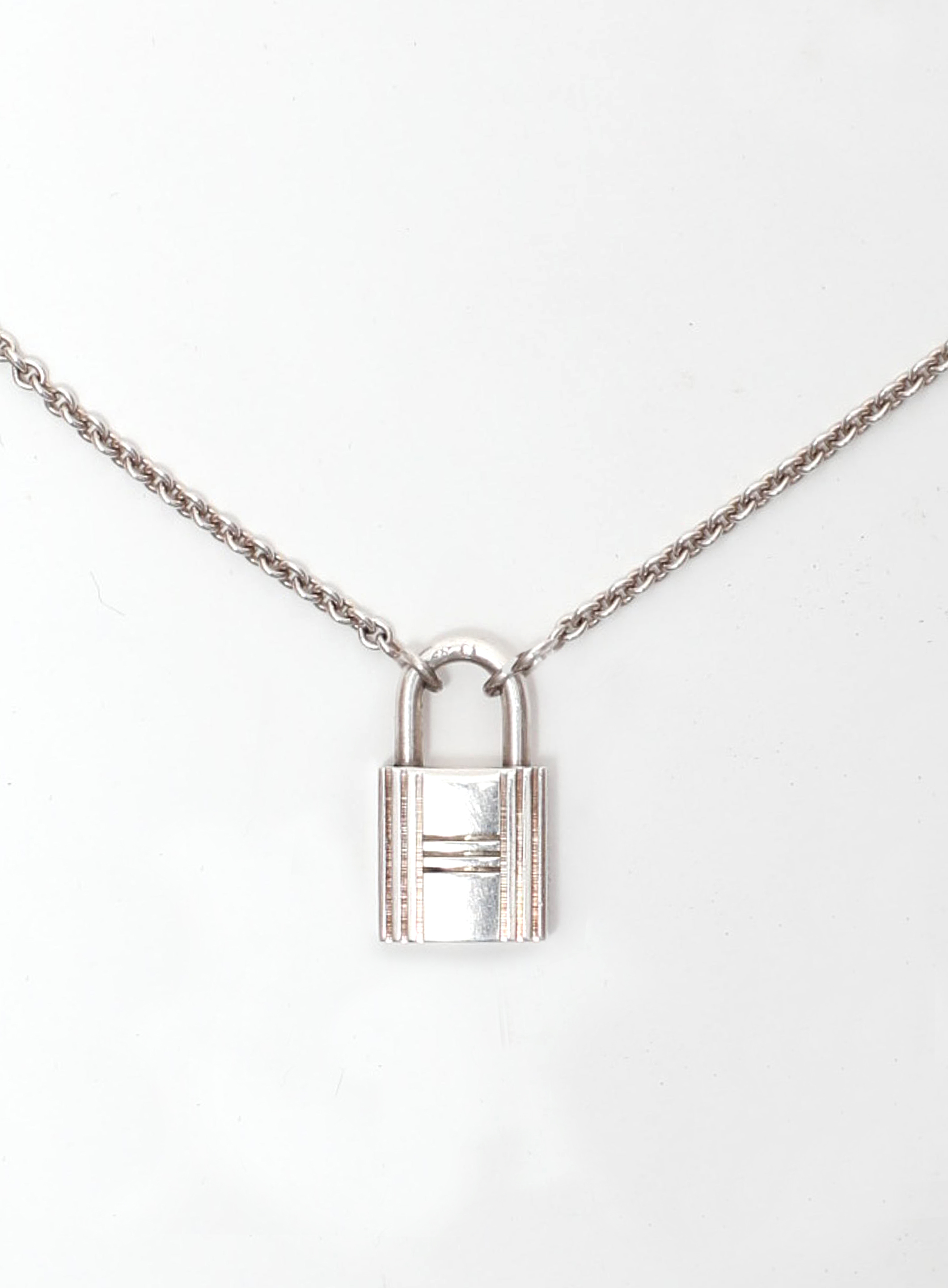 10K White/Rose Gold Ladies Diamond Lock Pendant Necklace 0.3ct 406791