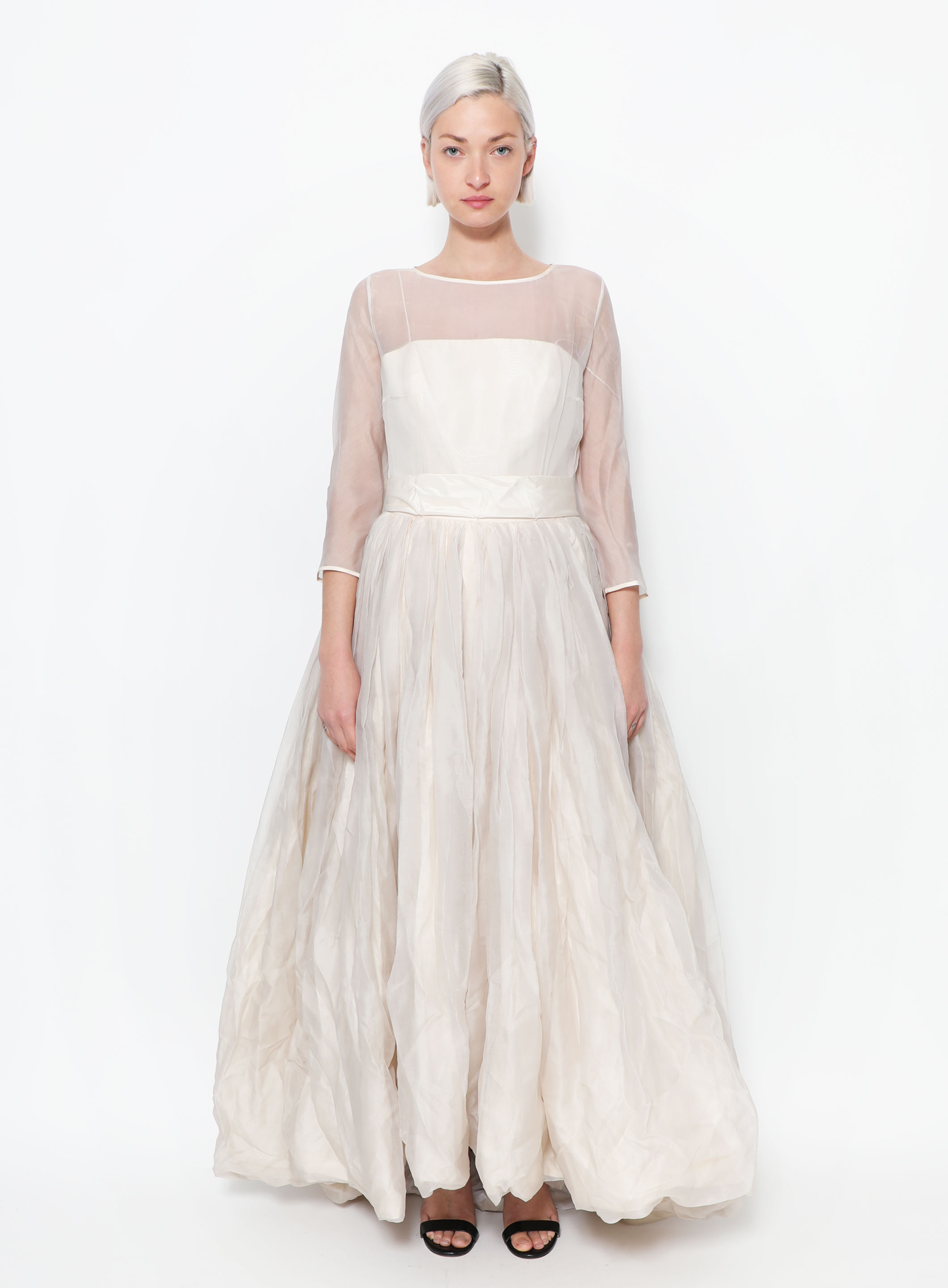 Dolce & Gabbana | Custom bridal dress, Bridal dresses, Italian fashion  designers