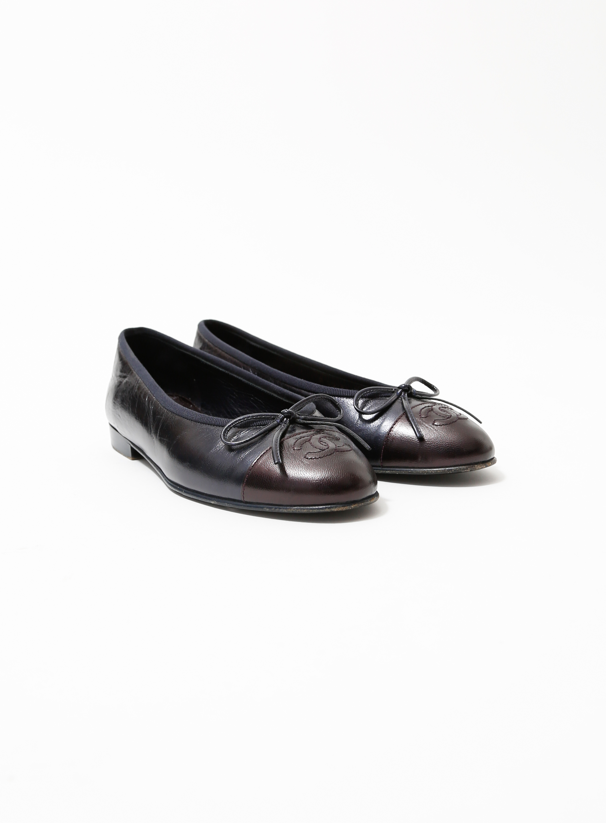 Classic Two Tone Leather Ballerinas, Authentic & Vintage